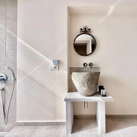 Topos Luxury Heraion Loutráki
