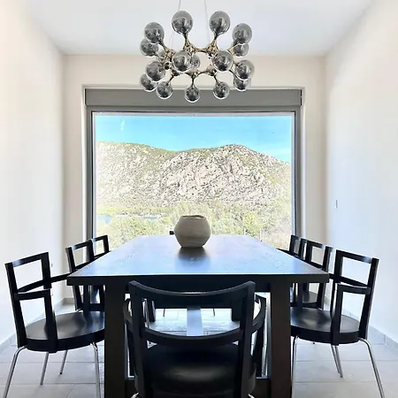 Topos Luxury Heraion 路特奇