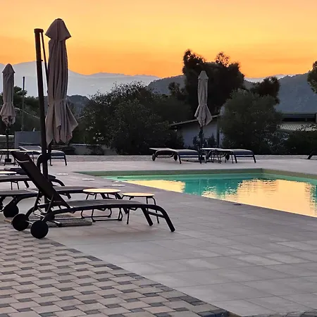 Topos Luxury Heraion Aparthotel