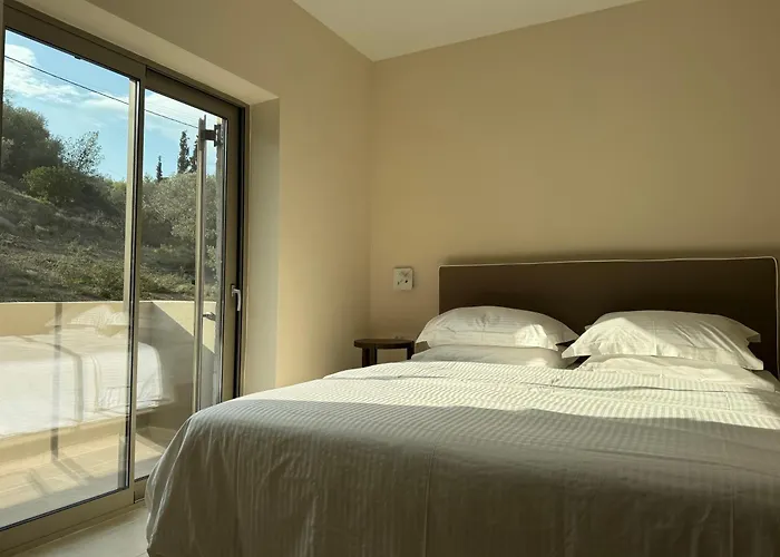 Topos Luxury Heraion شقة فندقية 4*