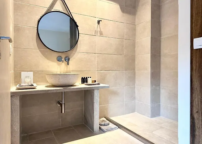Topos Luxury Heraion Aparthotel 4*